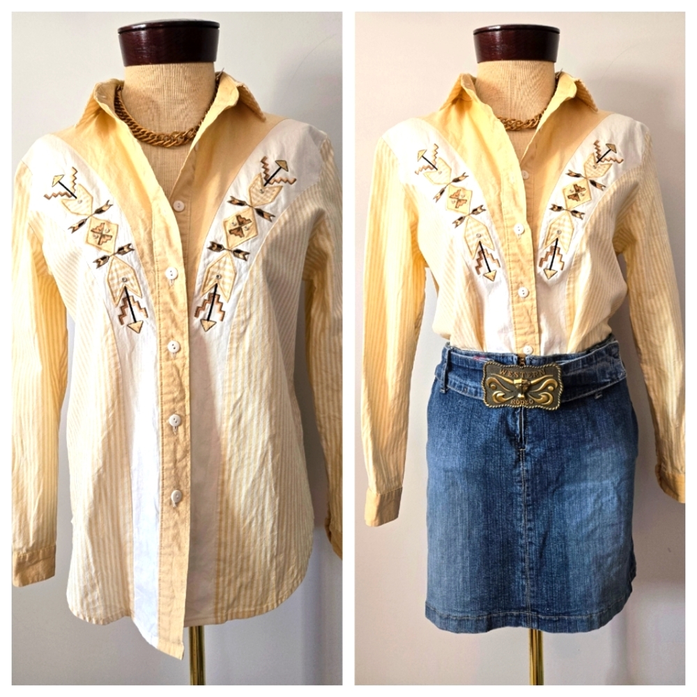 WILDFIRE Western Light Yellow Duck Embroidered Button-Up Shirt. Size Small